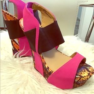 Dollhouse multicolor platform wedge